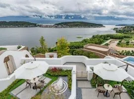 DaLi YanYun Sea View Holiday Hotel