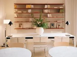 H La Paloma Boutique