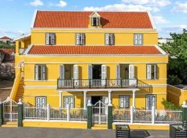 NEW Drift Hotels