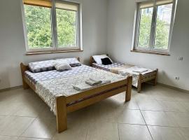 Anit Rooms, hotel en Luštica