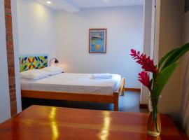 CASA DINIS - Apartamento Estudio，位于波托韦洛的酒店