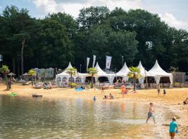 Vakantiepark BreeBronne, Hotel in Maasbree