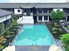 Gongxili-Xijian Hotel - Kunming Dongfeng East Road Dashuying Metro Station