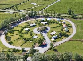 Camping Les Chagnelles, hotel in Le Perrier