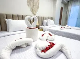 Infinity Pyramids Inn