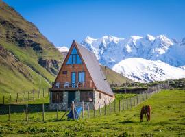 MOUNTAIN CABIN, khách sạn ở Ushguli