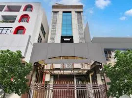 Super Townhouse Kankarbagh Formerly Kunwar Alcajars