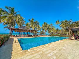 Huku Beach Hostel, hotel in Palomino