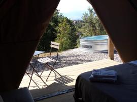Glamping - La Giara, hotel v destinaci San Demetrio Corone