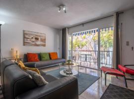 Condo 50m from Los Boliches beach in Fuengirola, hotell Fuengirolas