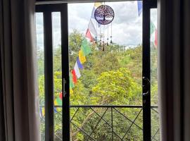 Lily's Stone Garden, hotel in Buôn Bu Djri