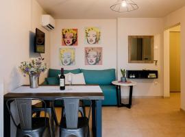 Urban Living, Minicasa Nomad - Kalamata's Hideaway, hotel v destinaci Akovítika