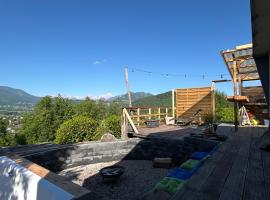 Glamping mit wundervollen Ausblick, hotel in Windischgarsten
