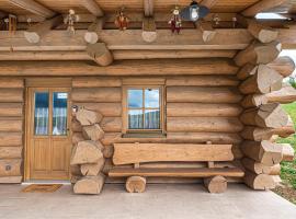 Bándi Kuckó, hotel v destinaci Bánd