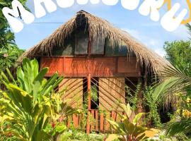 Fare Tearenui - Tu'i'anina Village Huahine, hôtel à HUH