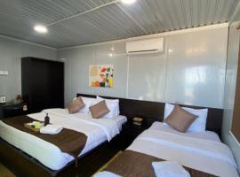 Cenanghill Beachfront, hotel in Pantai Cenang