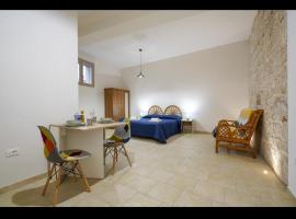 Peperone holiday home, hotel in Ostuni