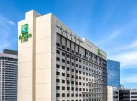Holiday Inn & Suites Makati by IHG