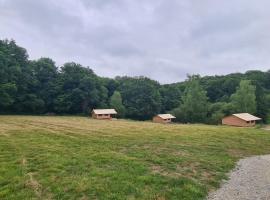 Tente lodge la perche, Hotel in Le Lonzac