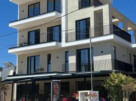 Hotel Parid、クサミルのホテル