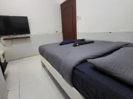YOLO Villa Studio Apartments