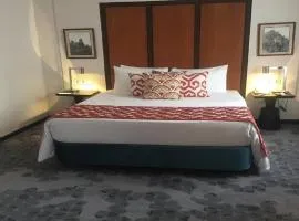 Hotel Grand Avlon Near Delhi Airport