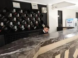 Raiss Hotel
