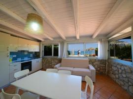 Marinella Beach Apartments - On The Beach - Private Free Parking, Hotel in Capo Vaticano
