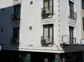 Sword Suit Hotel