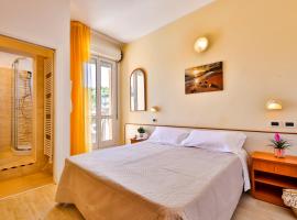 Hotel Paola Garden, viešbutis Riminyje