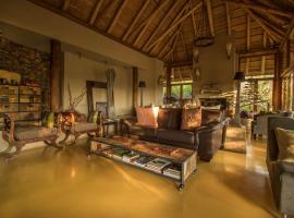 מלון צילום: Etali Safari Lodge