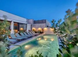 VITA Hotel & Rooftop