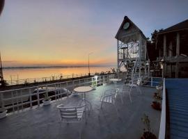 Aran hostel Spa&Cafe Riverside That Phanom、Amphoe That Phanomのホテル