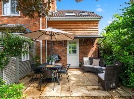 Beautiful New Forest Hideaway、West Wellowのホテル