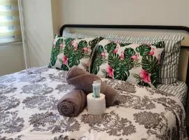 LDN 6F - Two Palm Tree Villas