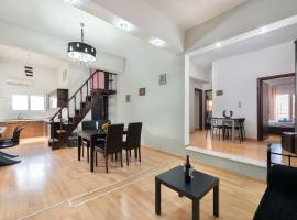 Hotel Photo: Amazing apartment 300 meters from the Old Town