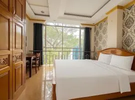 K&T Hotel-Near Bùi Viện Walking Street