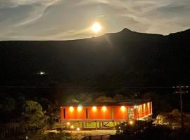 Luxury House - Vale do Capão, Hotel in Palmeiras