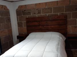 Hotel familiar los Fresnos, hôtel à Santiago Oxtempan