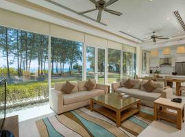 Andaman Pool Villas ,Maikhao, hotel v destinaci Mai Khao pláž