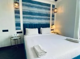 Palm Breeze Hotel - Colaba