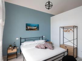 Agorà di Favignana - Affittacamere Piazza Madrice, hotel v destinaci Favignana