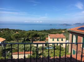 Hotel Foto: Montemarcello Holiday Home