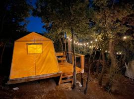 Teffeha tent for 2, hotel 