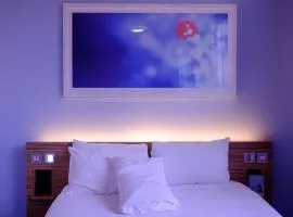 Jonny City Hotel