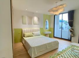 Paradise Đông Tác Hotel By Luxe Hospitality, hotel in Hanoi