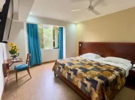 Hotel Esencia Suites