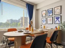 CASA Arlington Suite with Top-Tier Amenities & Parking