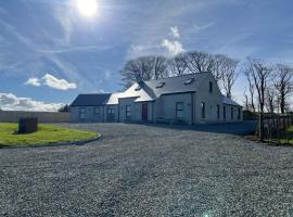 Belraugh Mountain View Hot Tub Lodges, hotel in Garvagh