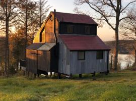 CABÜ by the Lakes, hotel em Cavan